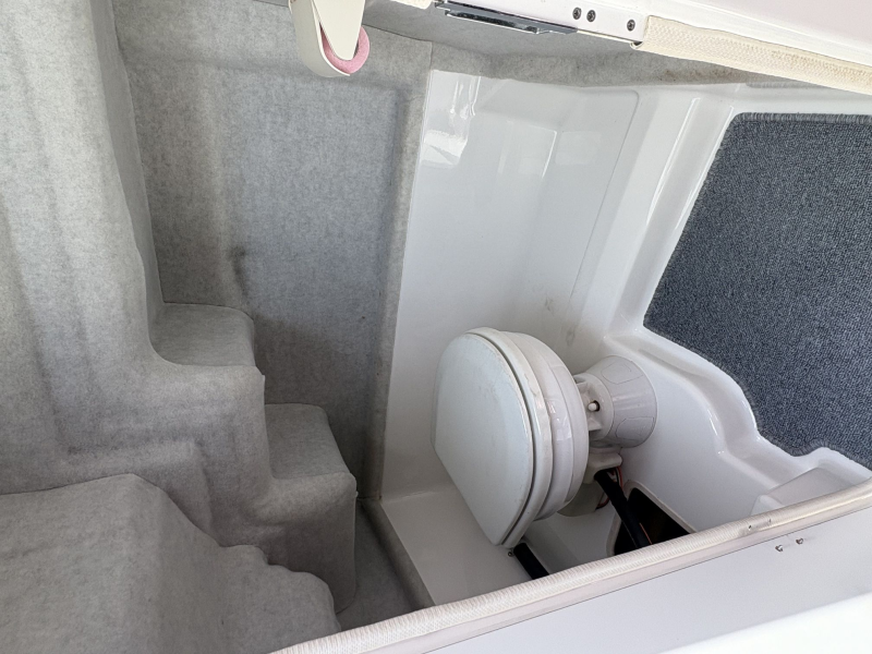 新艇中古艇販売