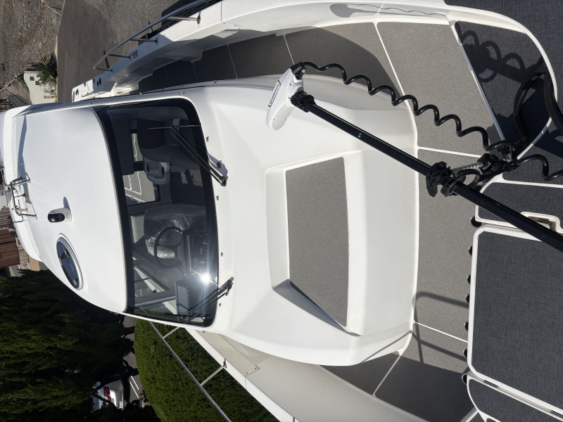 新艇中古艇販売