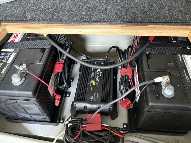 新艇中古艇販売