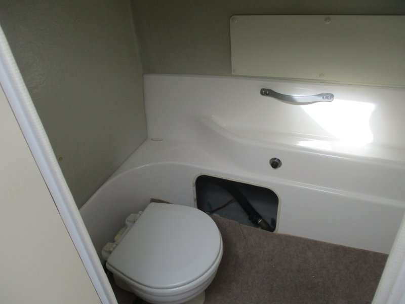 新艇中古艇販売