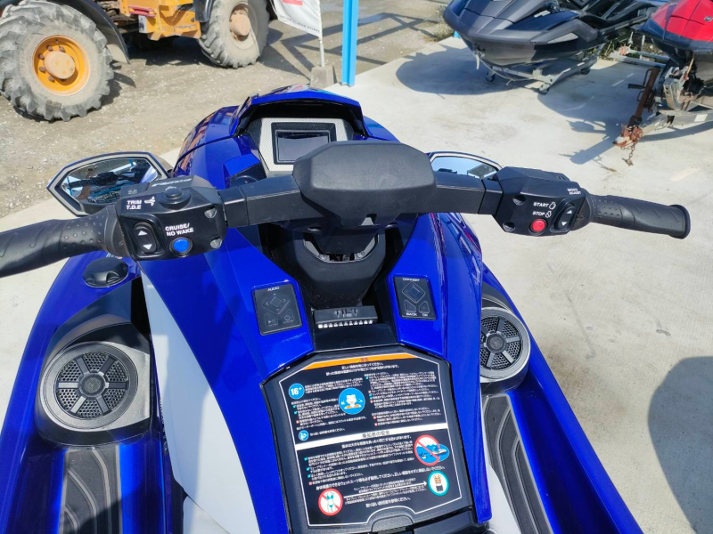 新艇中古艇販売