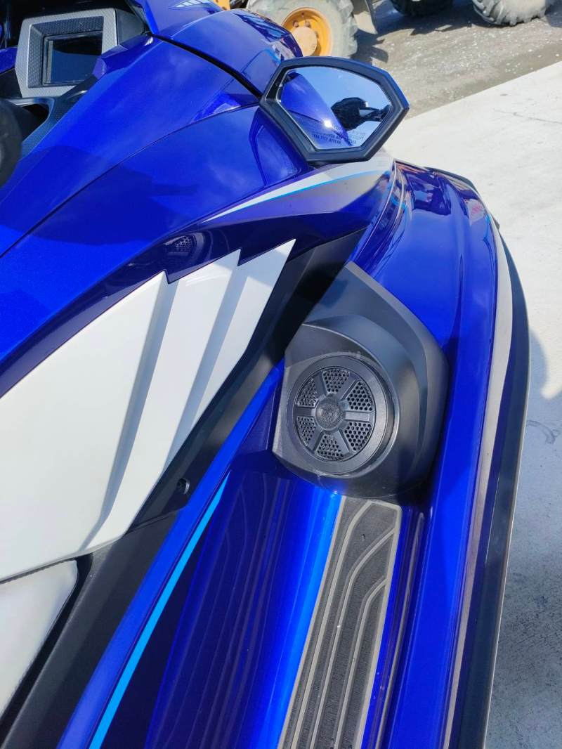 新艇中古艇販売