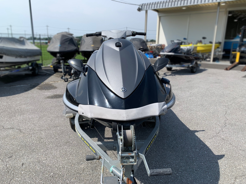 新艇中古艇販売