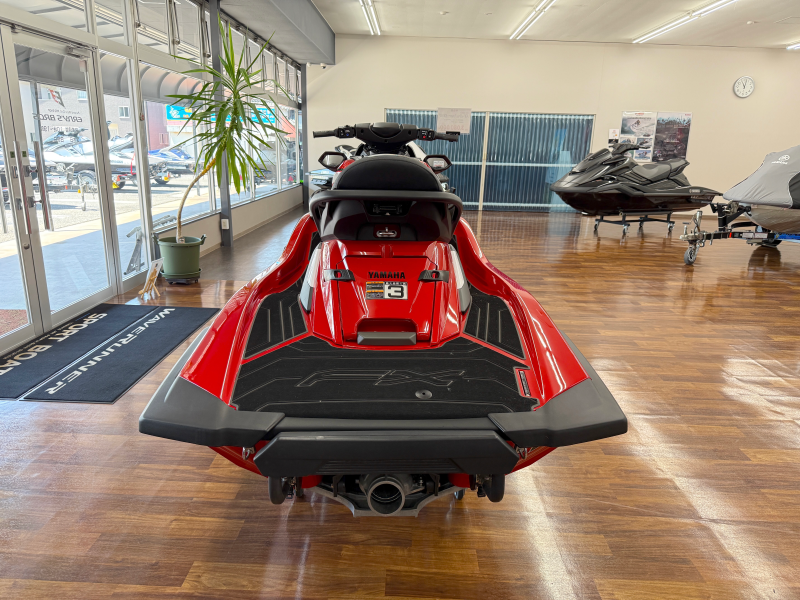 新艇中古艇販売
