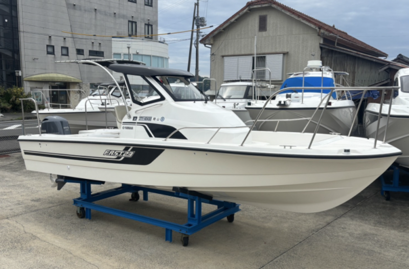 新艇中古艇販売