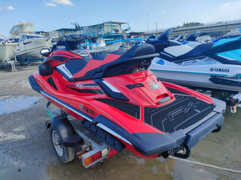 新艇中古艇販売