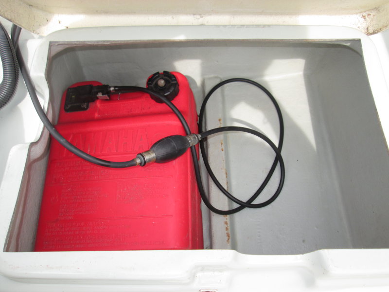 新艇中古艇販売