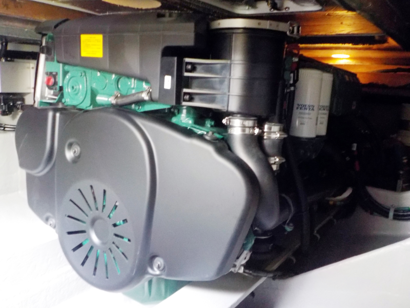 新艇中古艇販売