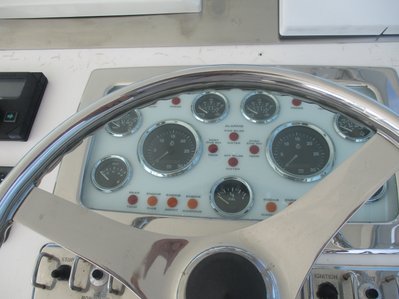 新艇中古艇販売