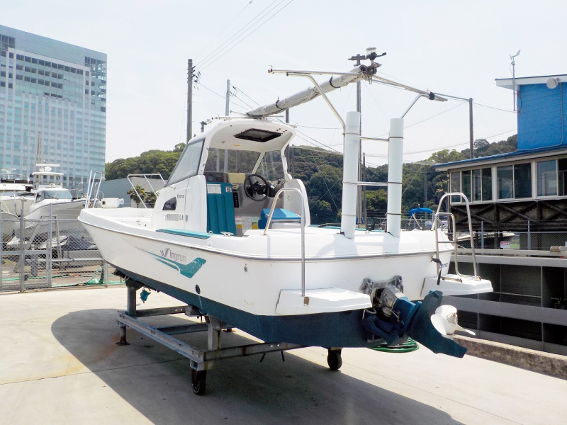 新艇中古艇販売