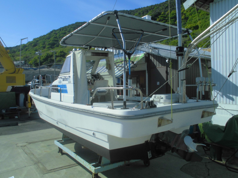 新艇中古艇販売