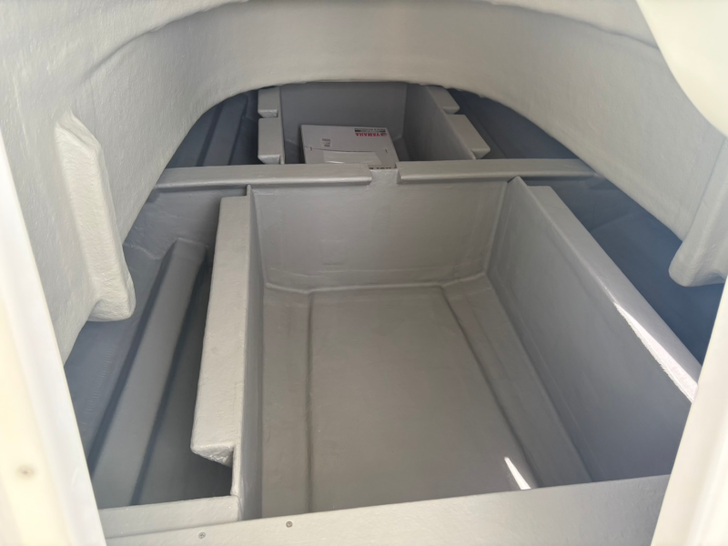 新艇中古艇販売