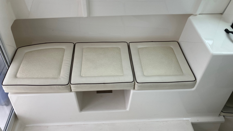 新艇中古艇販売