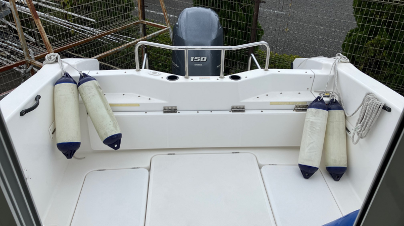 新艇中古艇販売