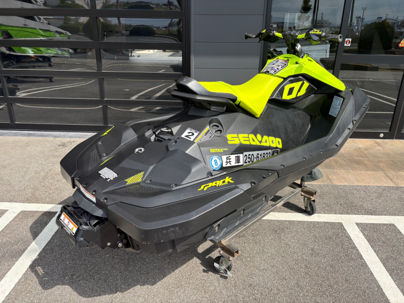 新艇中古艇販売