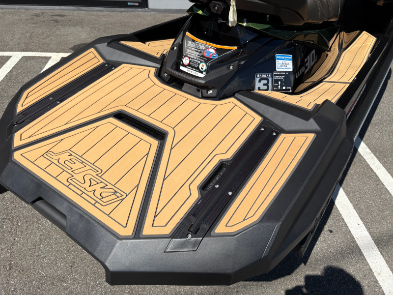 新艇中古艇販売