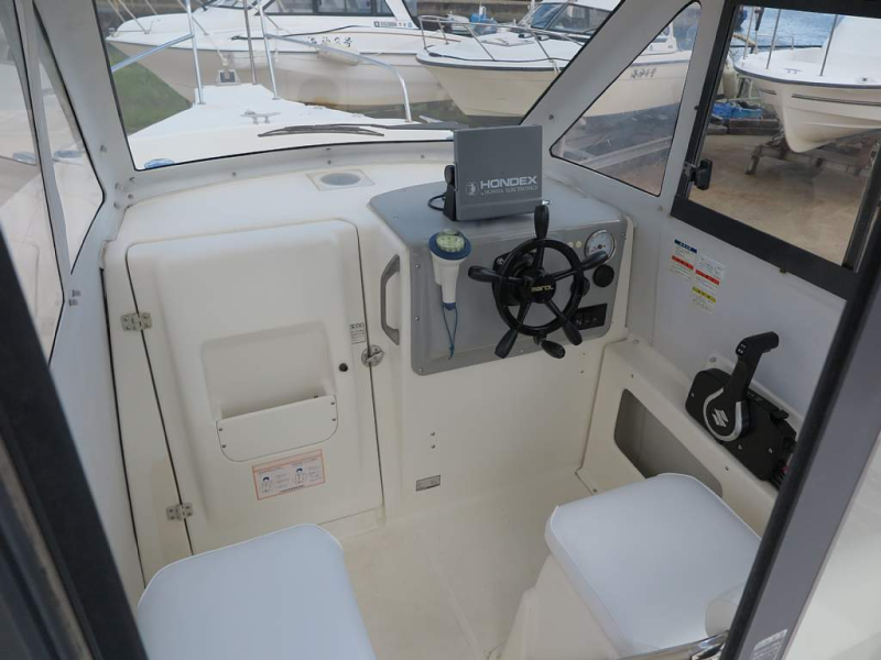 新艇中古艇販売