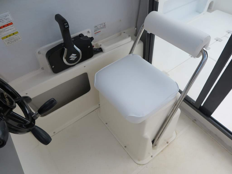 新艇中古艇販売