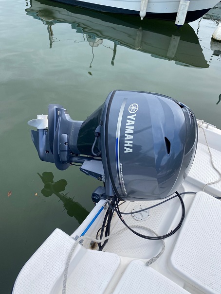 新艇中古艇販売