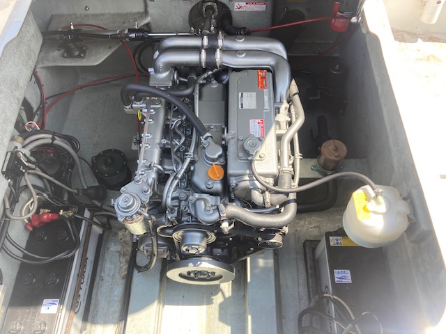 新艇中古艇販売