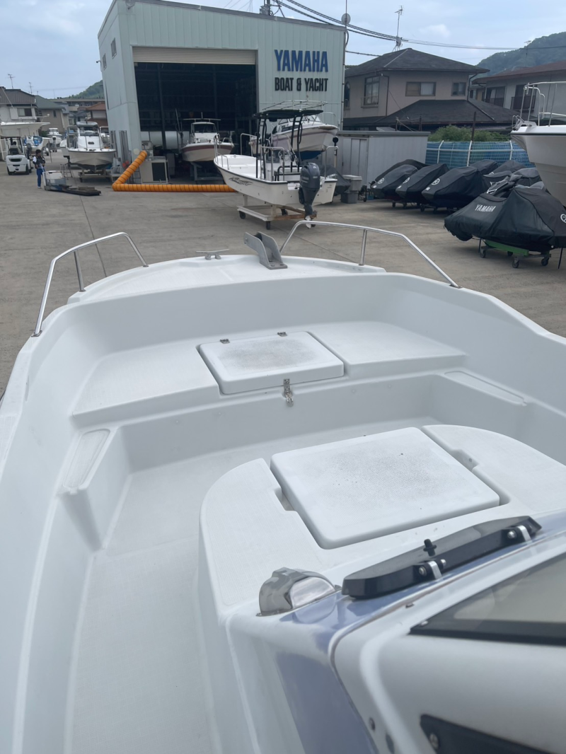 新艇中古艇販売