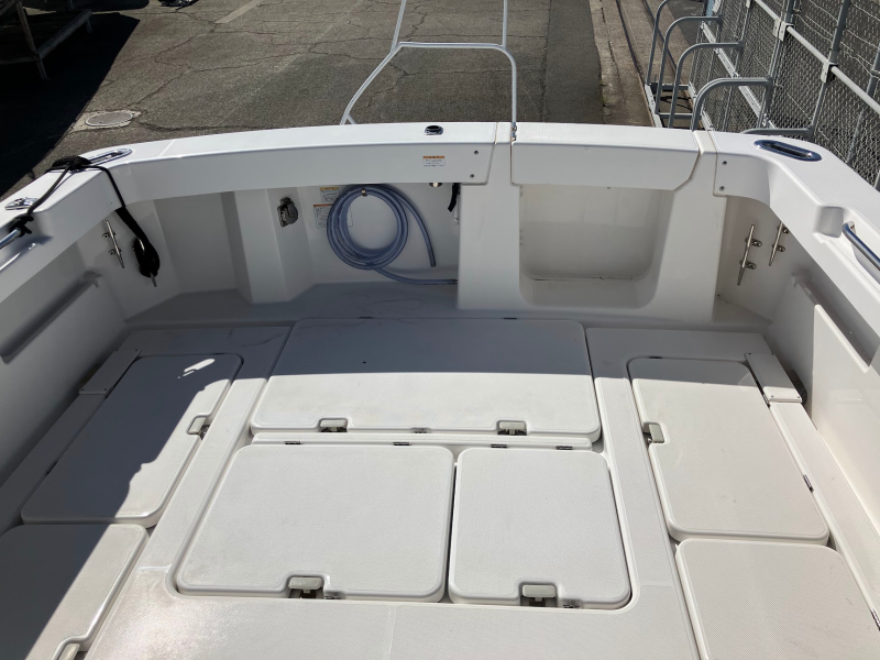 新艇中古艇販売