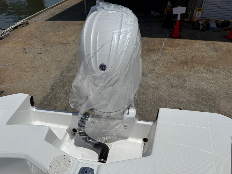 新艇中古艇販売