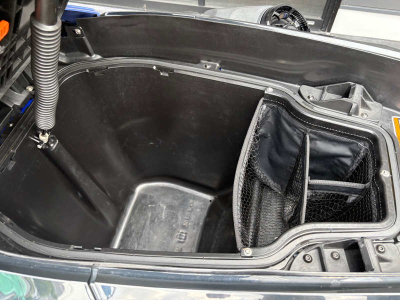 新艇中古艇販売