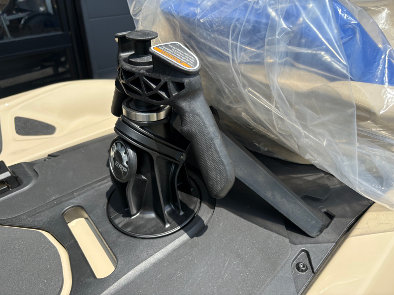 新艇中古艇販売