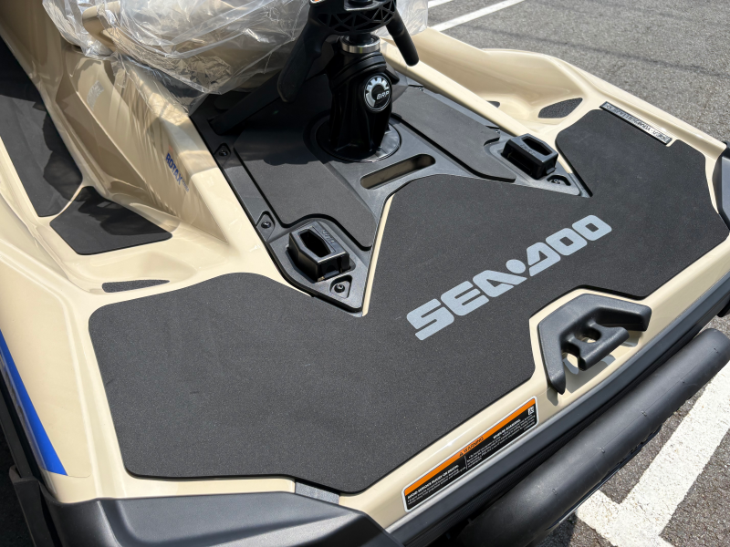 新艇中古艇販売