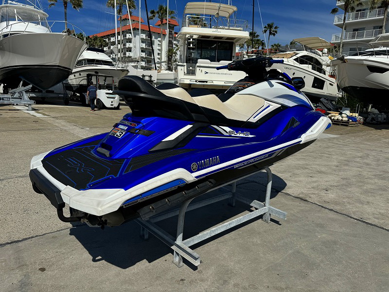 新艇中古艇販売