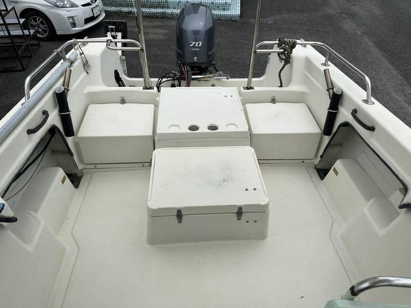 新艇中古艇販売