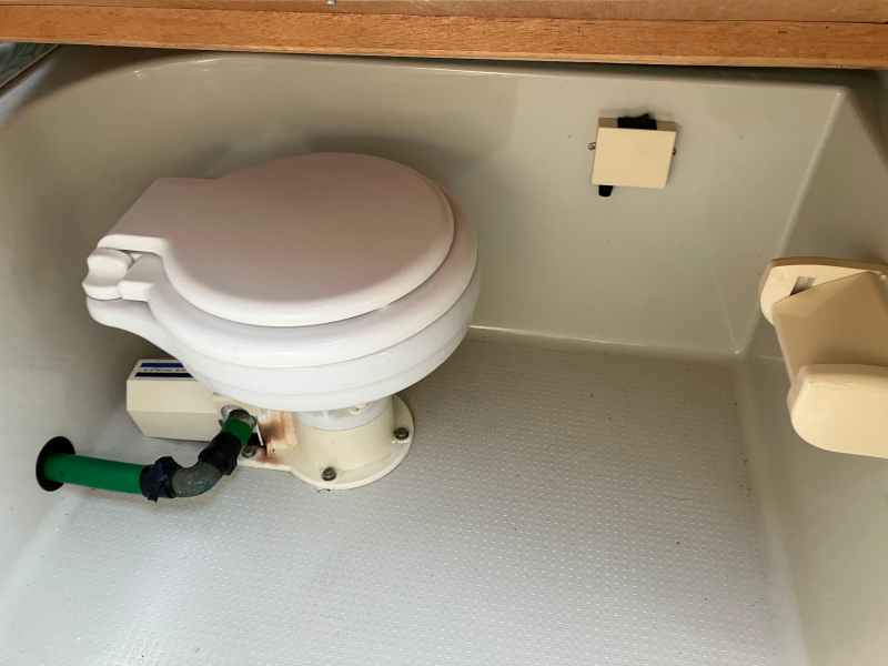 新艇中古艇販売