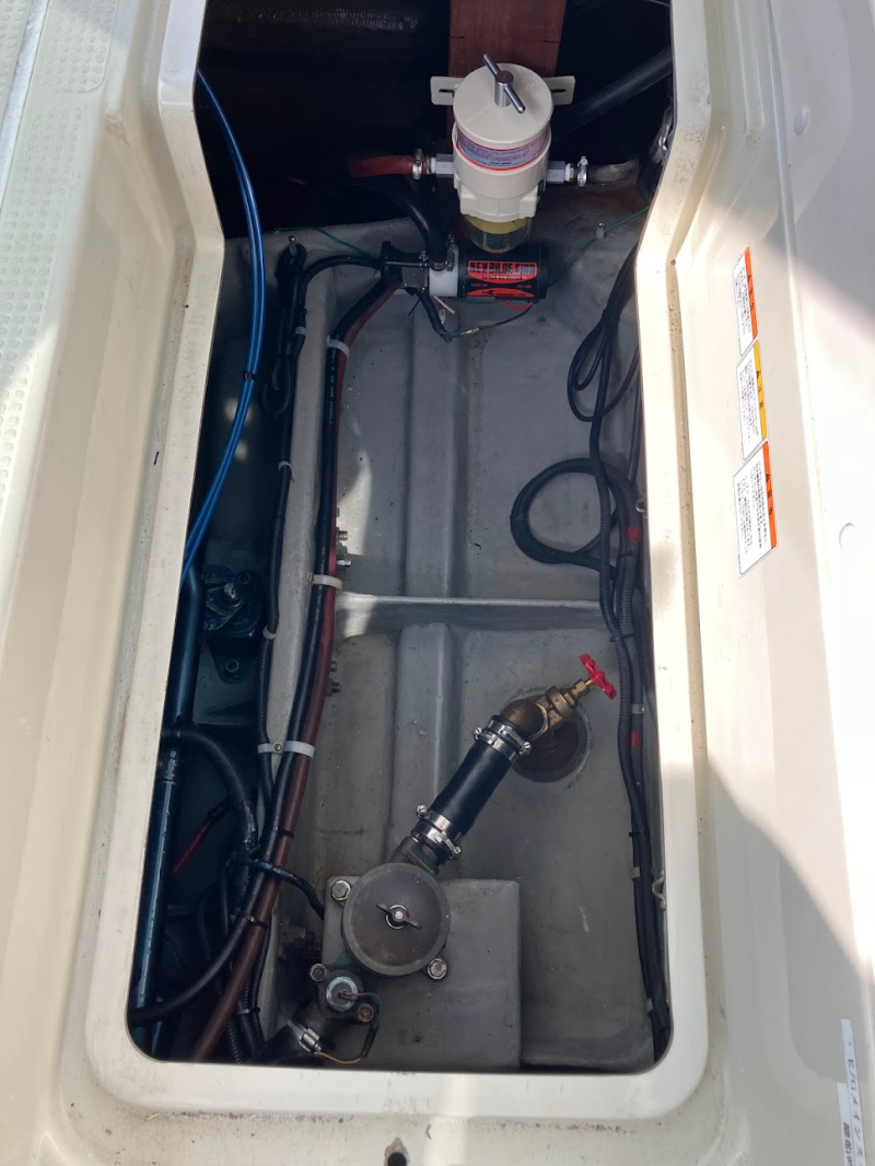 新艇中古艇販売