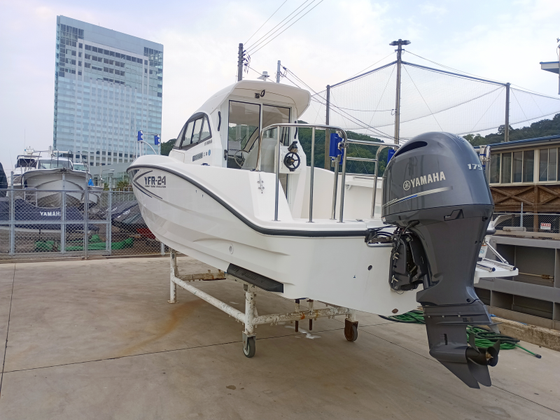 新艇中古艇販売