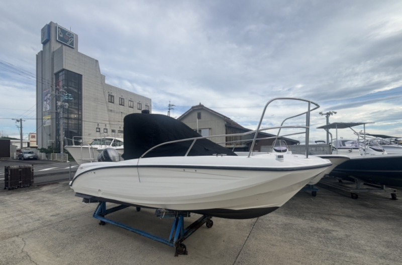 新艇中古艇販売