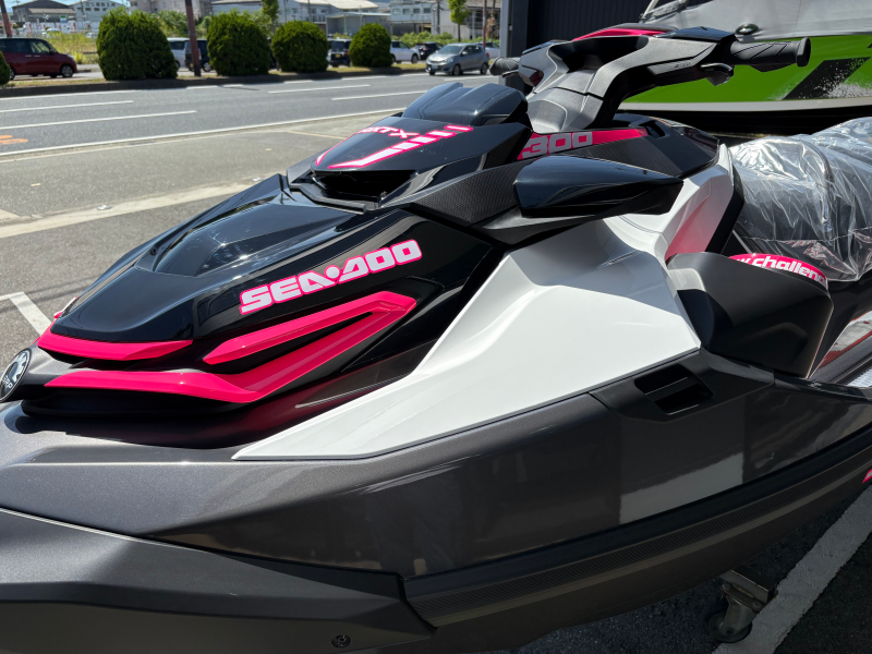 新艇中古艇販売