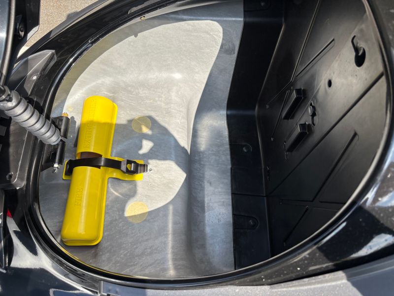 新艇中古艇販売