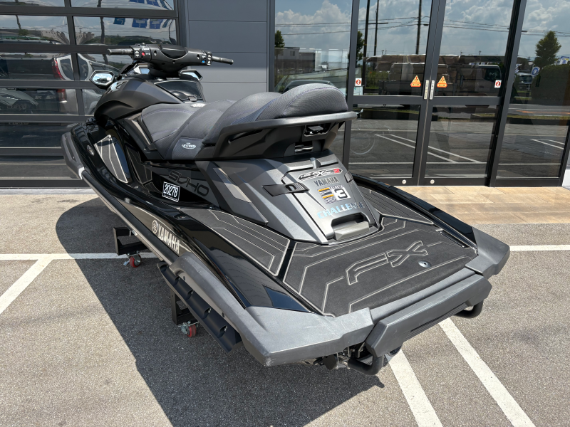 新艇中古艇販売