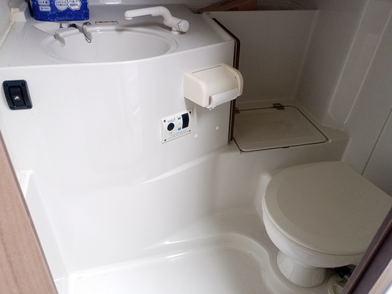 新艇中古艇販売