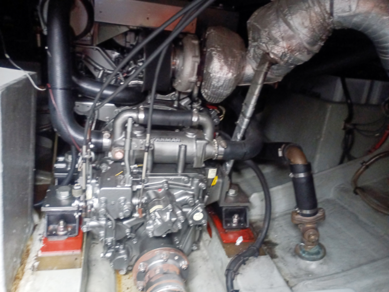 新艇中古艇販売