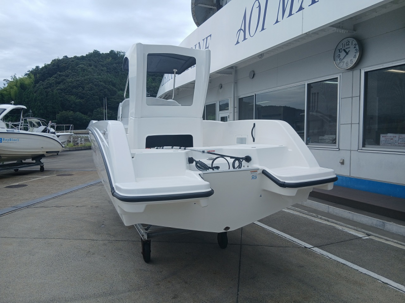新艇中古艇販売