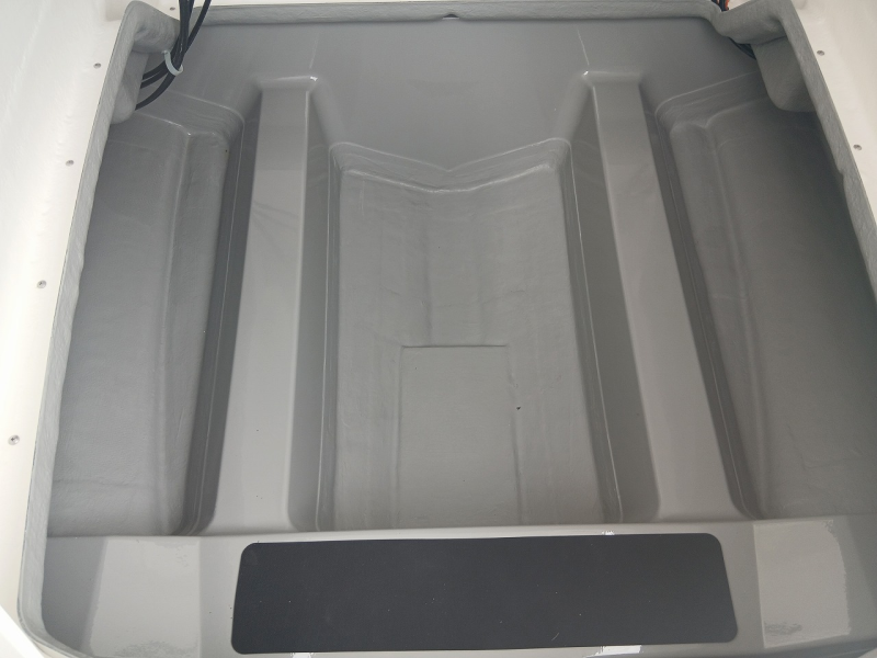 新艇中古艇販売