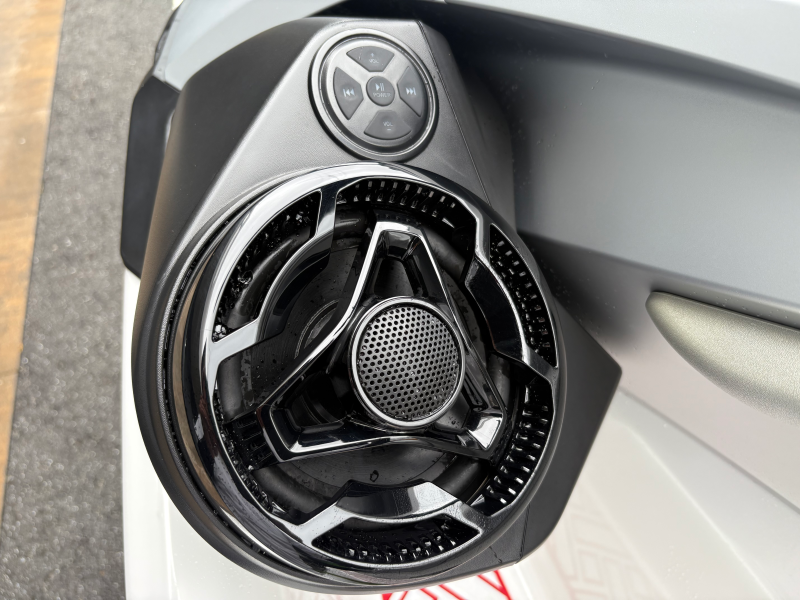 新艇中古艇販売