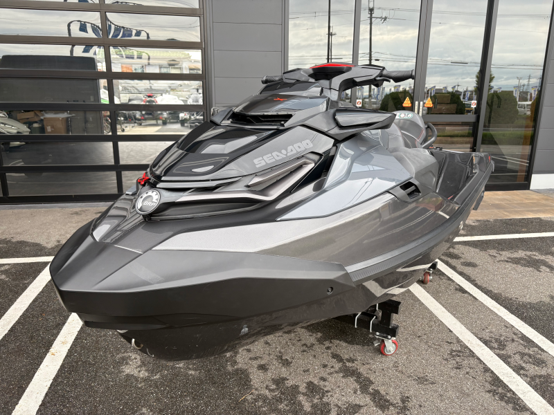 新艇中古艇販売