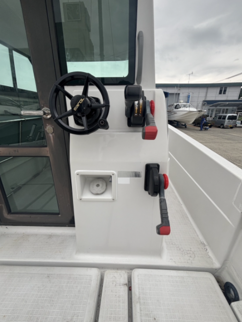 新艇中古艇販売