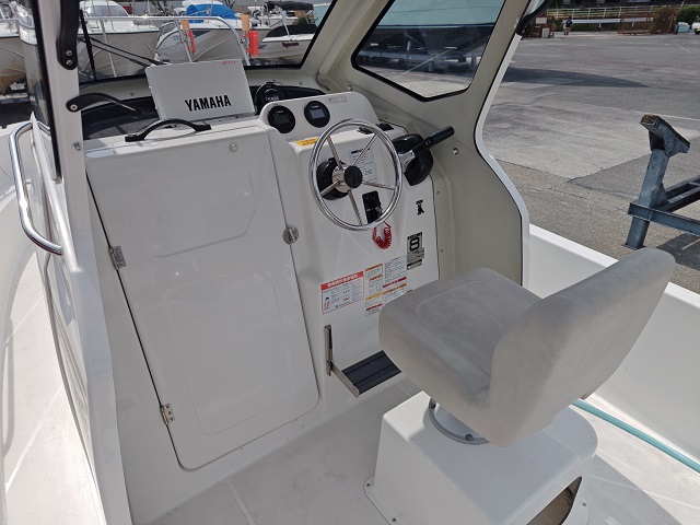 新艇中古艇販売