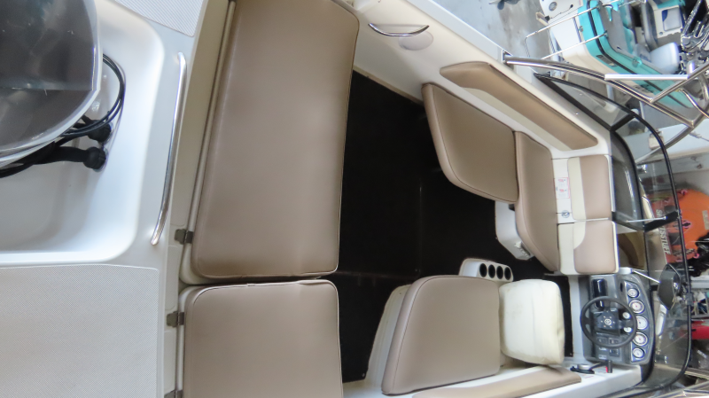 新艇中古艇販売