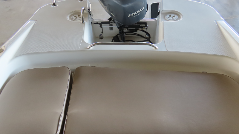 新艇中古艇販売
