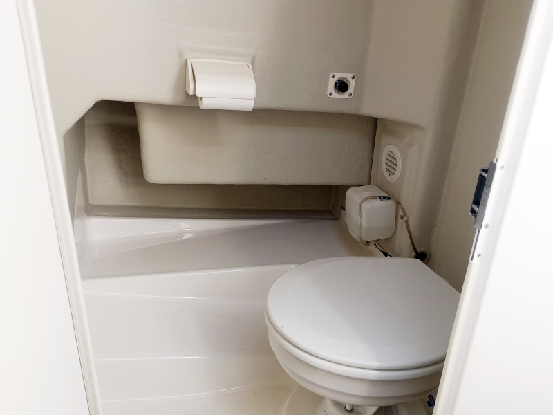 新艇中古艇販売